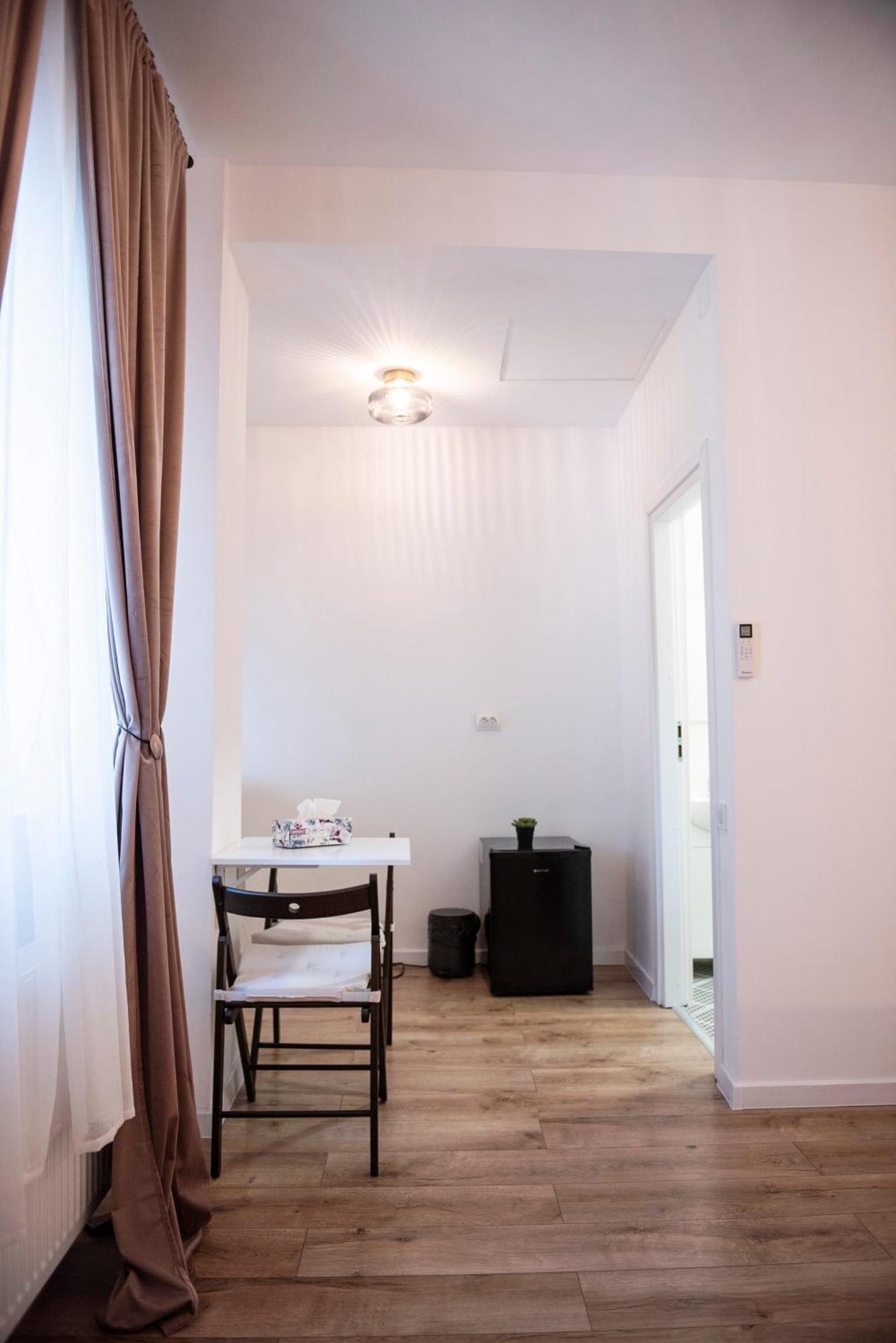 Lazynest Residence Bucarest Habitación foto